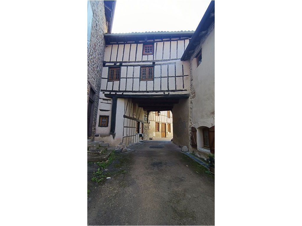 Maison de bourg NERONDE (42510) ROCHETTE IMMOBILIER