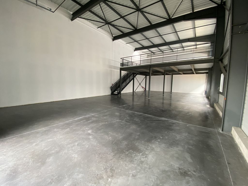 Local commercial MARCLOPT (42210) ROCHETTE IMMOBILIER