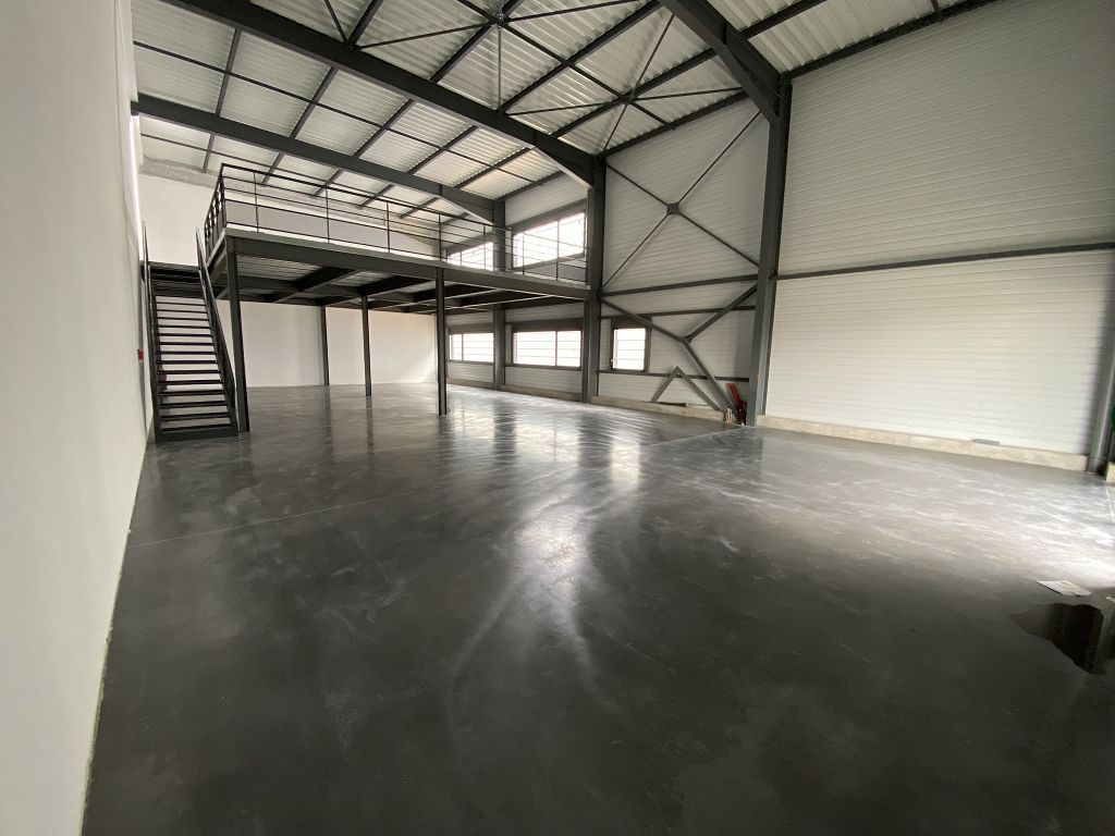 Local commercial MARCLOPT (42210) ROCHETTE IMMOBILIER