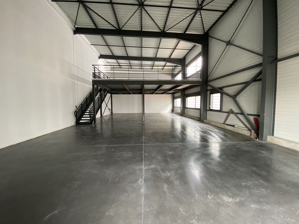 Local commercial MARCLOPT (42210) ROCHETTE IMMOBILIER