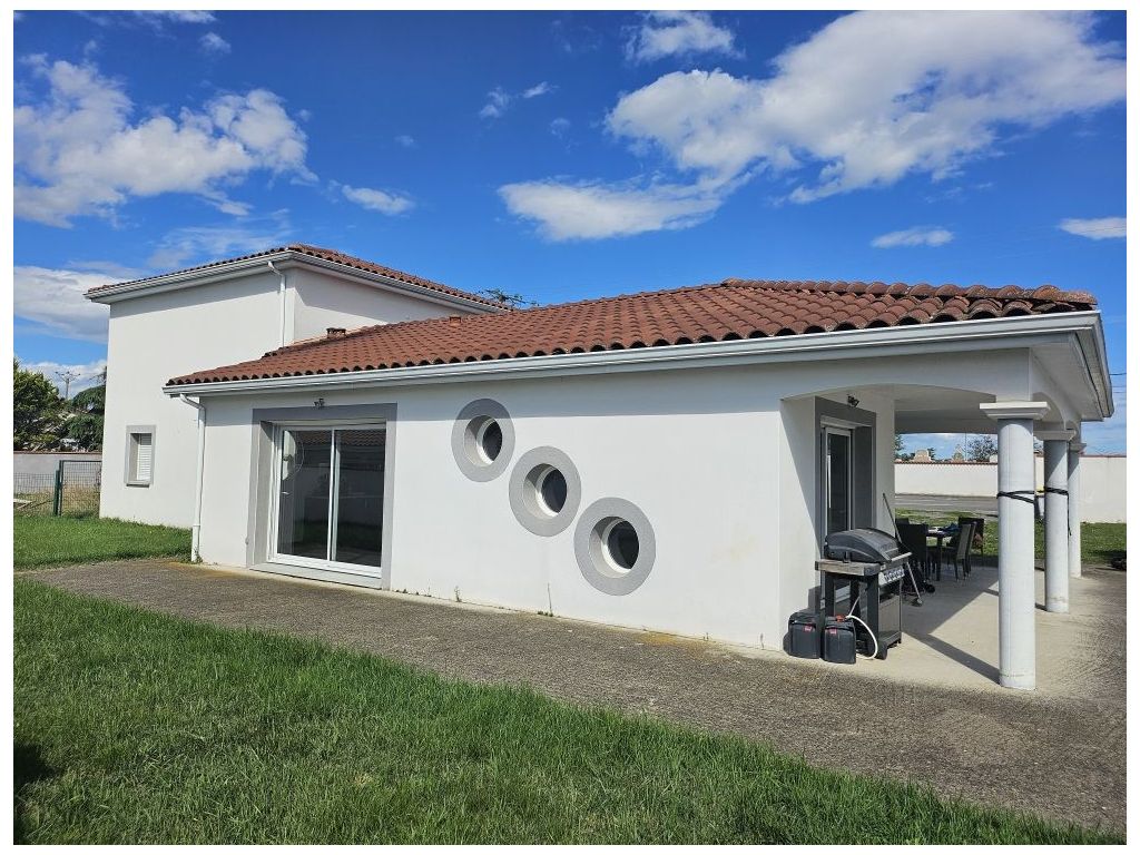Maison Contemporaine MONTROND LES BAINS (42210) ROCHETTE IMMOBILIER
