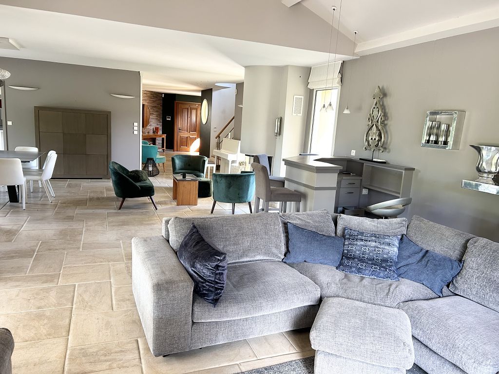 Maison d'architecte MONTROND LES BAINS (42210) ROCHETTE IMMOBILIER