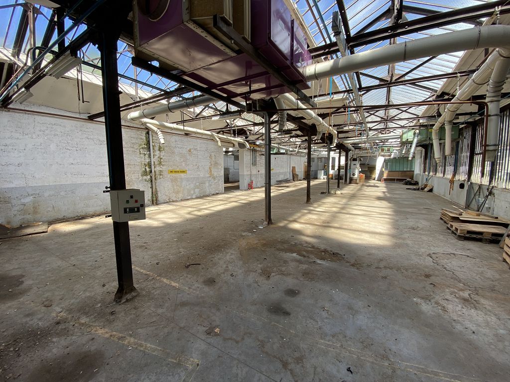Local commercial LEIGNEUX (42130) ROCHETTE IMMOBILIER